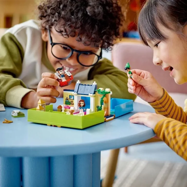 LEGO 43220 Disney Cuentos e Historias - Peter Pan y Wendy 3